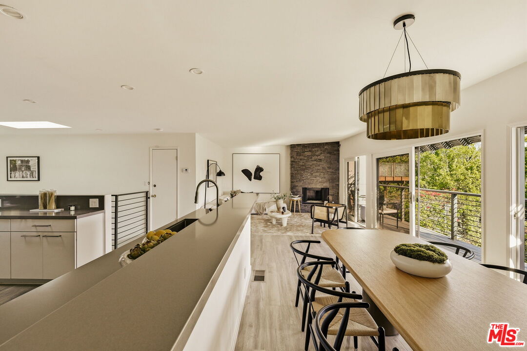2753 La Cuesta Dr