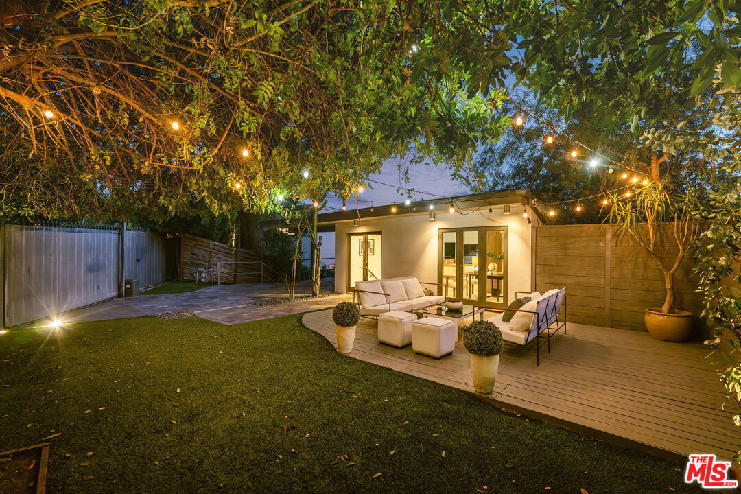 2753 La Cuesta Dr