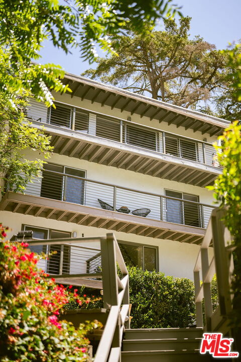 2753 La Cuesta Dr