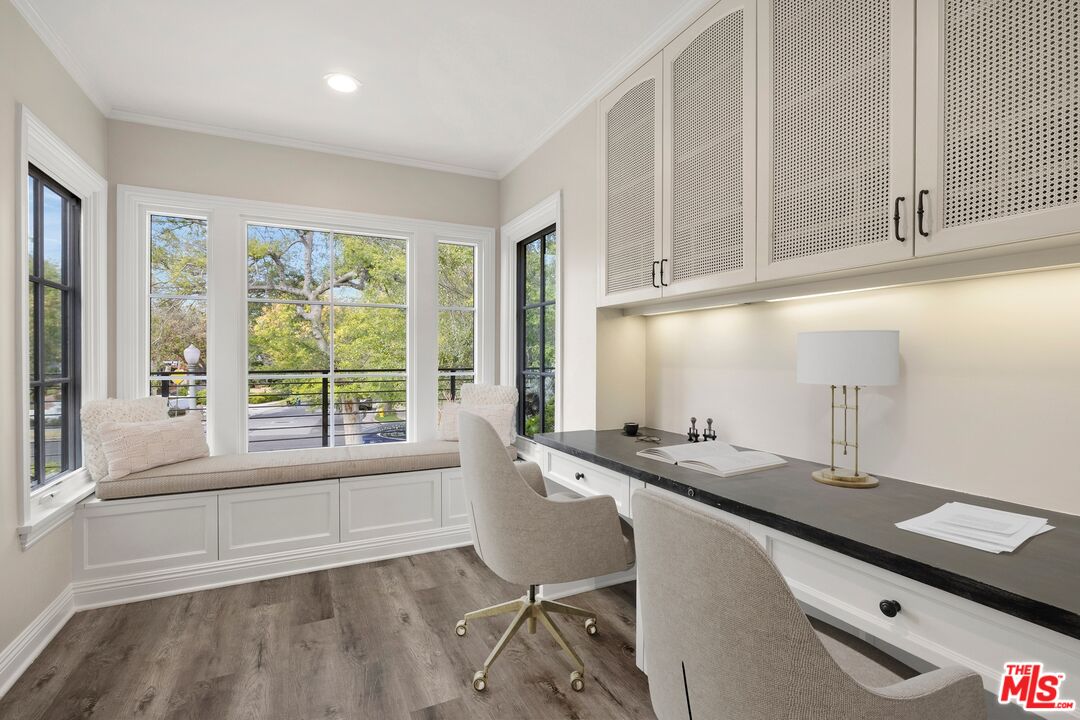 735 Thayer Ave