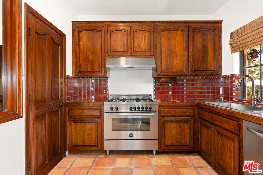4211 Avenida De La Encinal Unit: GH
