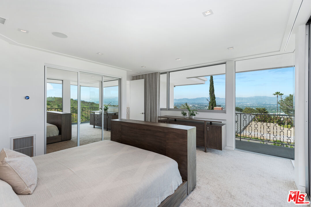 3642 Beverly Ridge Dr