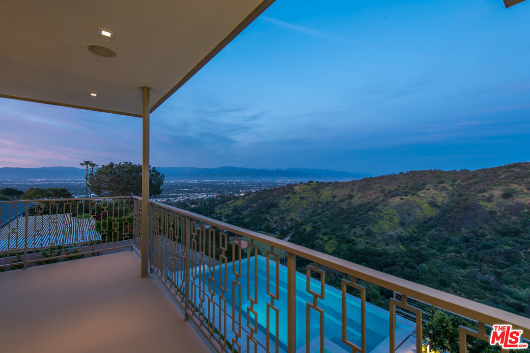 3642 Beverly Ridge Dr