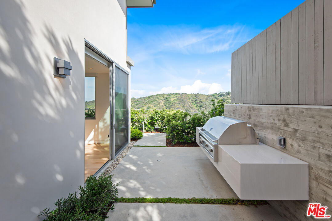 3642 Beverly Ridge Dr