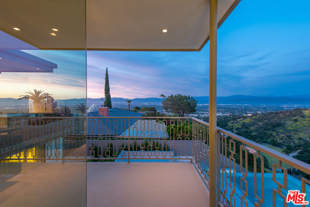 3642 Beverly Ridge Dr