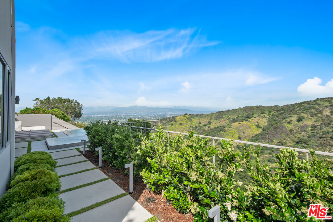 3642 Beverly Ridge Dr