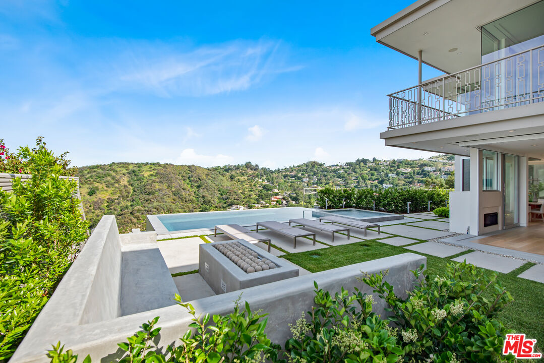 3642 Beverly Ridge Dr