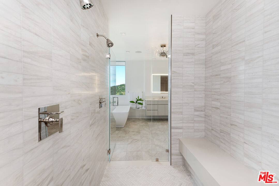 3642 Beverly Ridge Dr