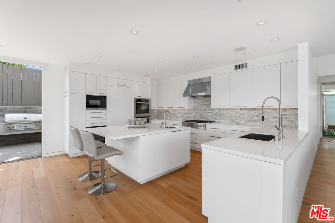 3642 Beverly Ridge Dr