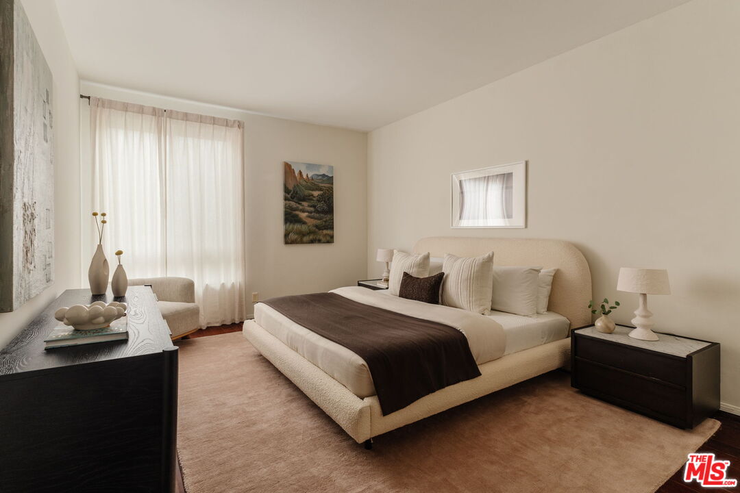 1161 Amherst Ave Unit: 204
