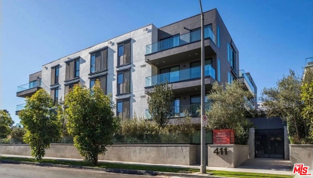 411 S Hamel Rd Unit: 306