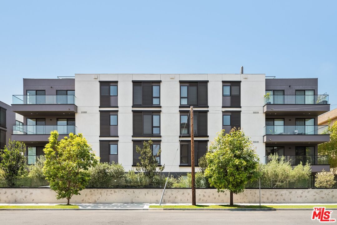 411 S Hamel Rd Unit: 306
