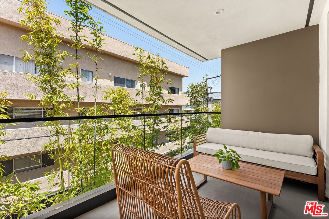411 S Hamel Rd Unit: 306