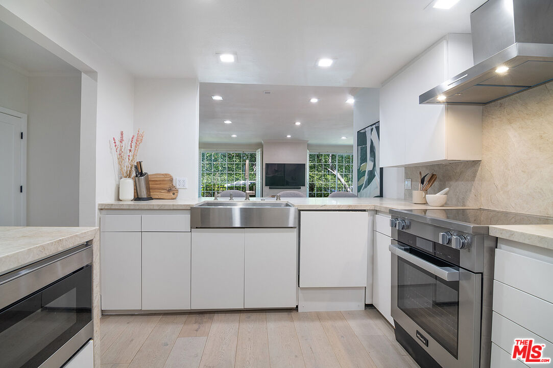 458 N Oakhurst Dr Unit: 104