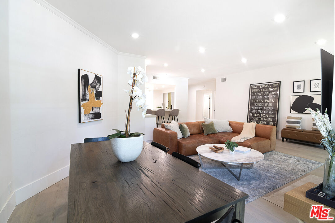 458 N Oakhurst Dr Unit: 104