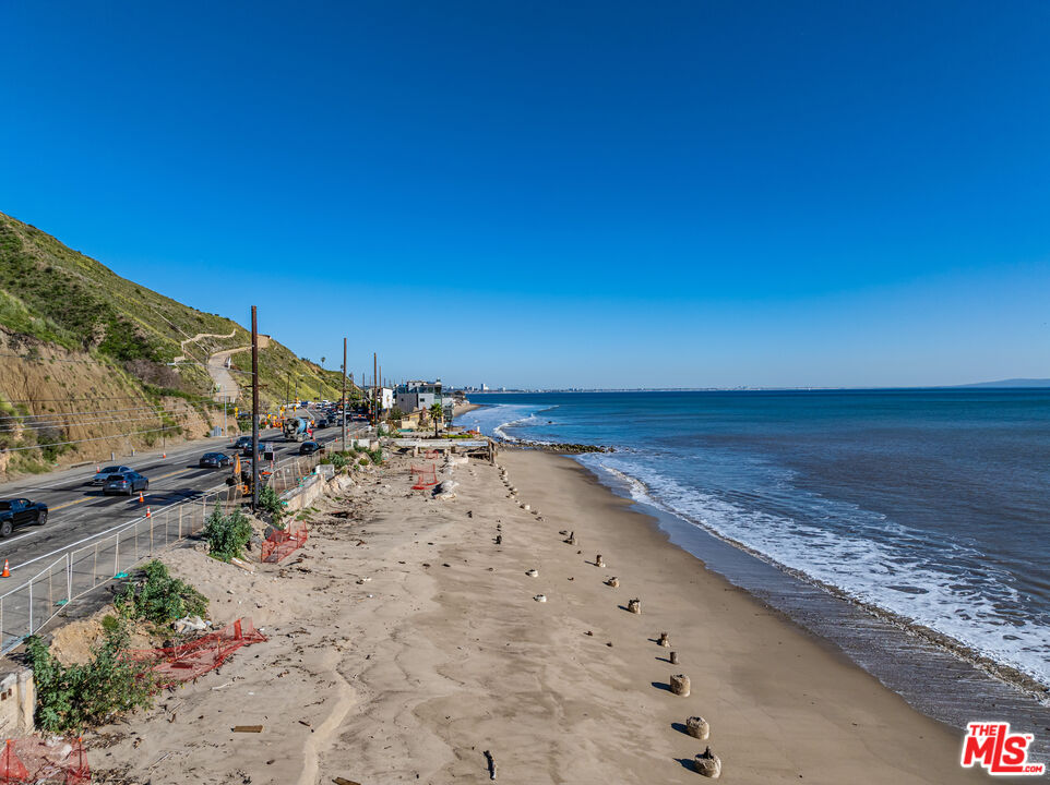19042 Pacific Coast Hwy