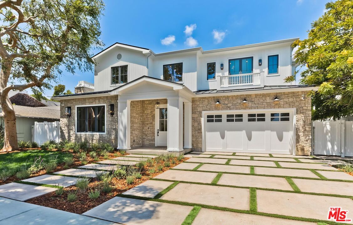3320 Patricia Ave