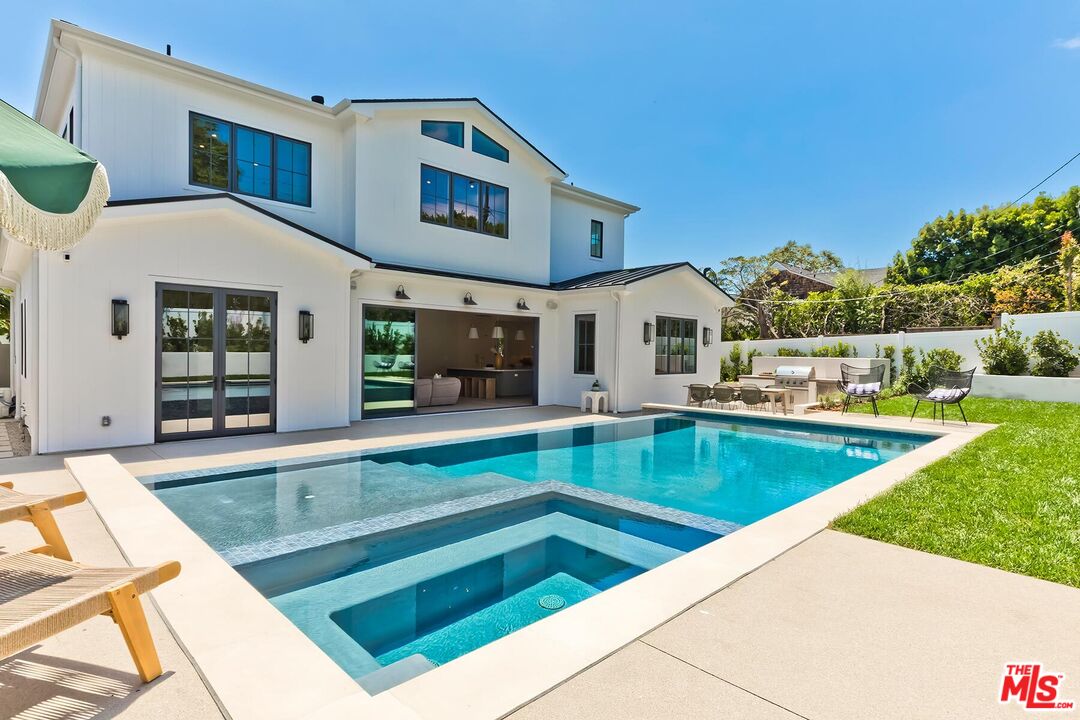 3320 Patricia Ave