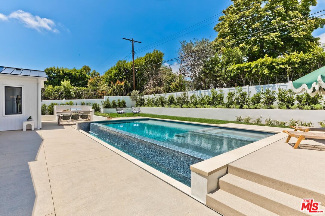 3320 Patricia Ave
