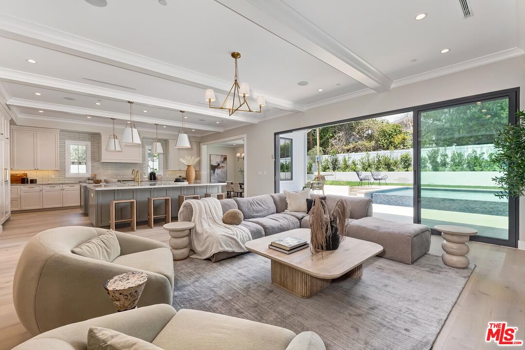 3320 Patricia Ave