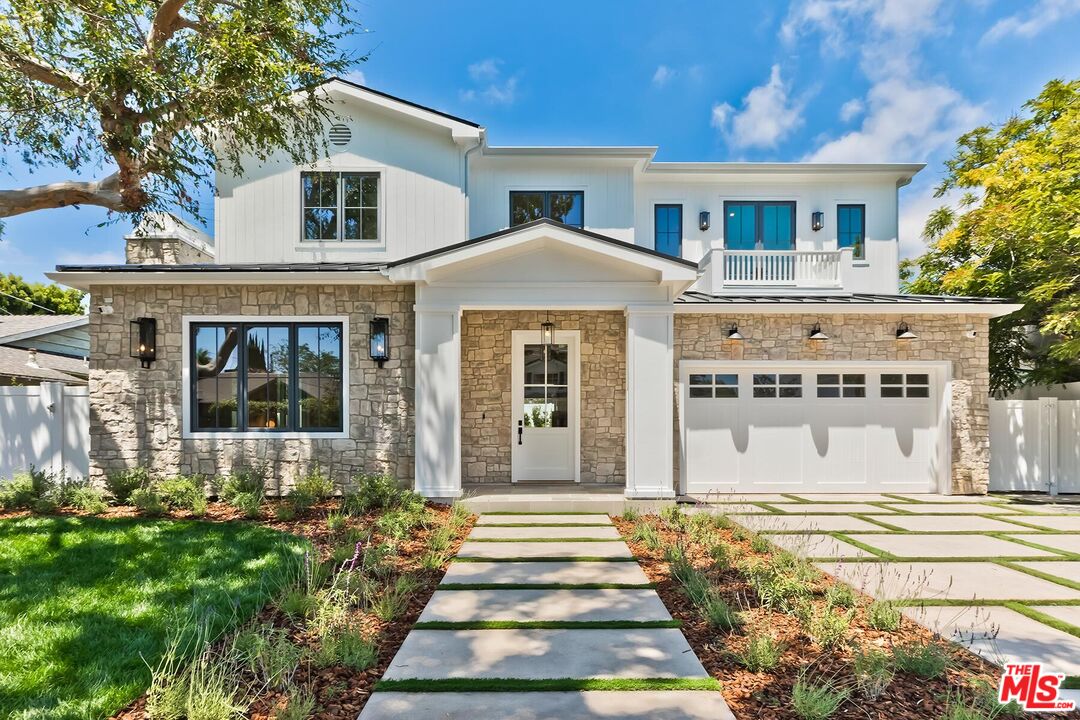 3320 Patricia Ave