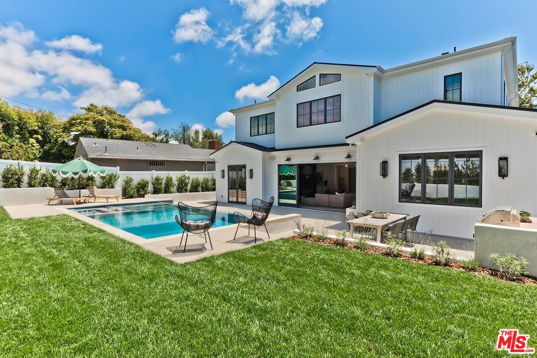 3320 Patricia Ave