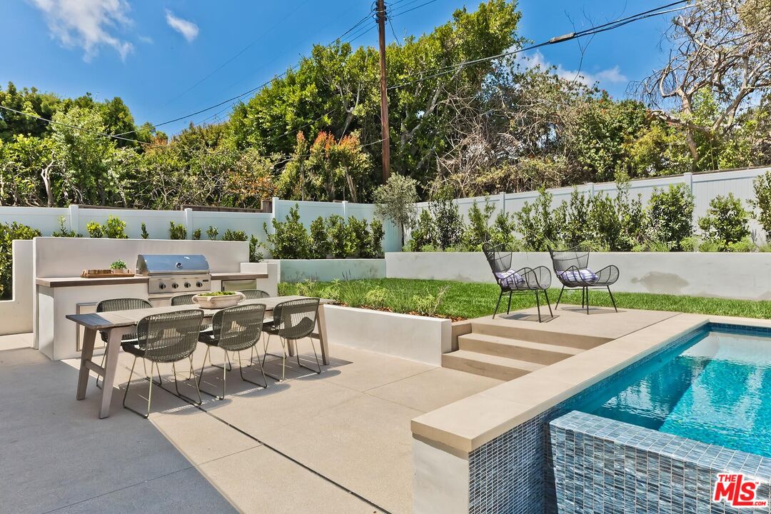 3320 Patricia Ave