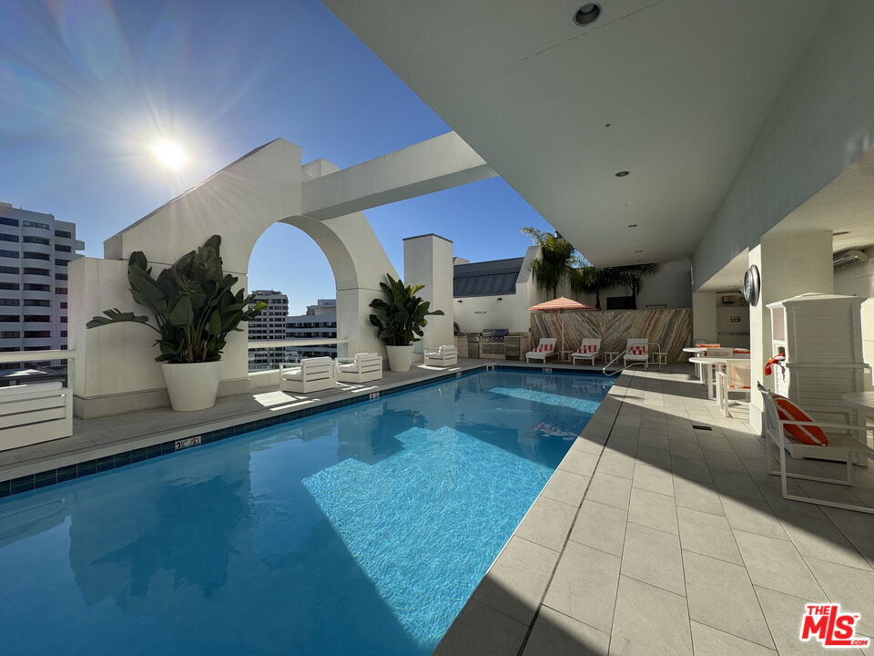 10520 Wilshire Blvd Unit: 701