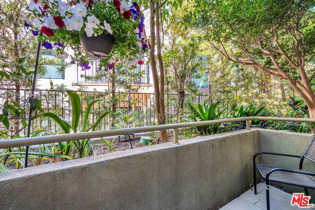 1735 Malcolm Ave Unit: H