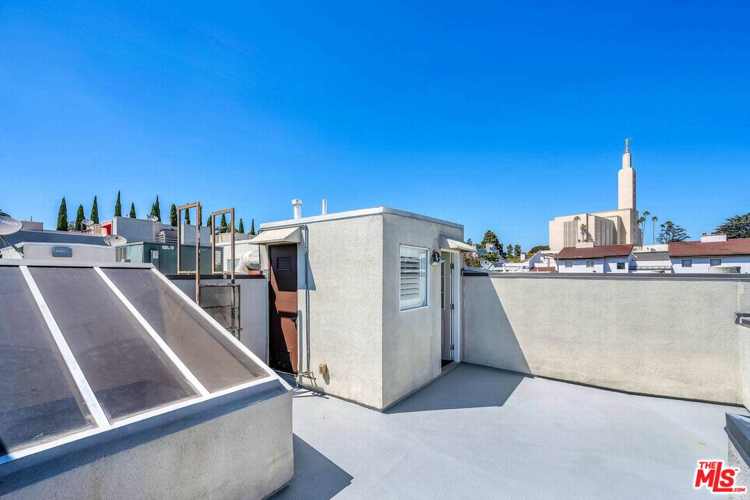 1735 Malcolm Ave Unit: H