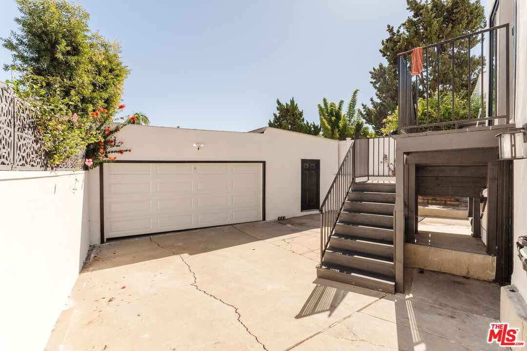 2060 High Tower Dr