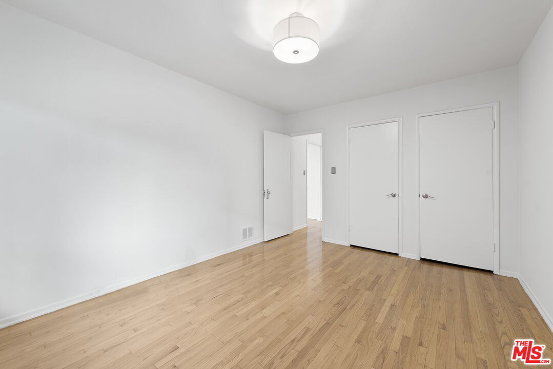 1208 N Crescent Heights Blvd Unit: 4
