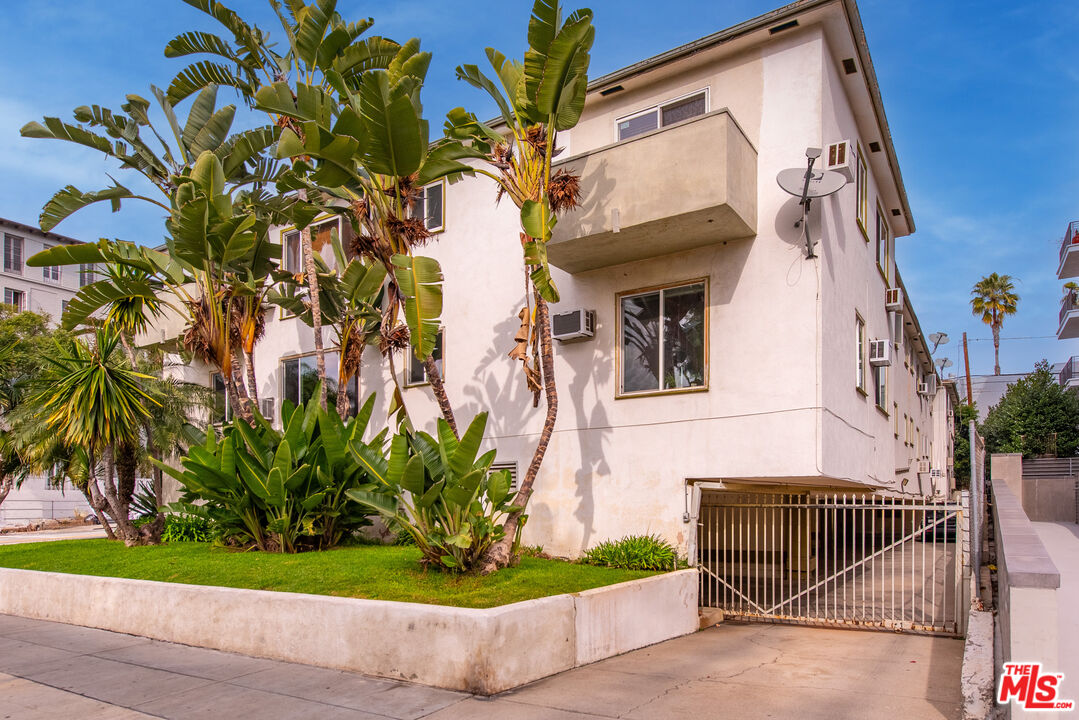 1208 N Crescent Heights Blvd Unit: 4