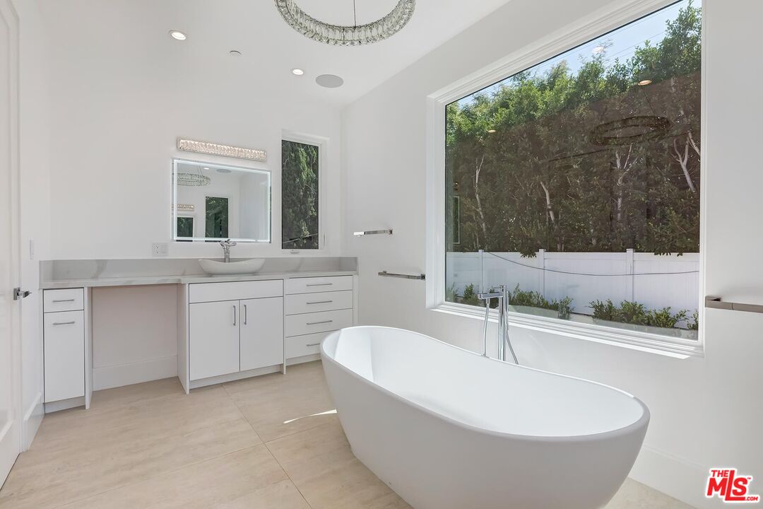 9224 Monte Mar Dr