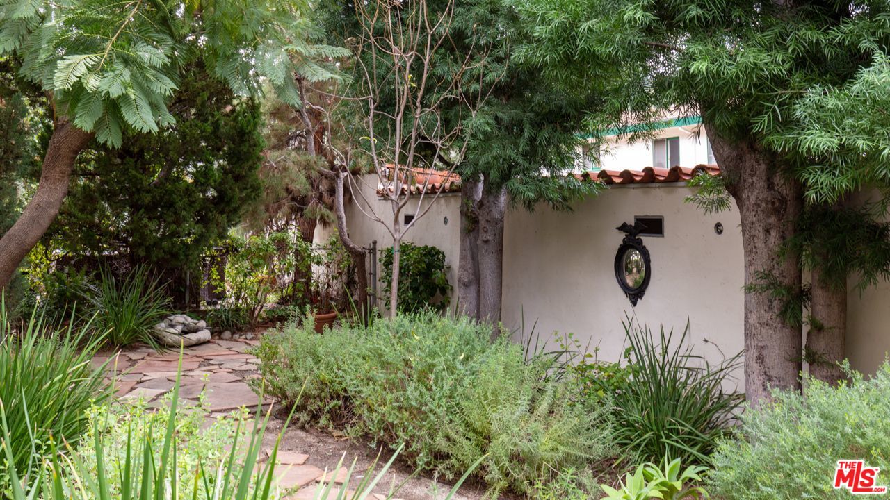 3717 Arbolada RD