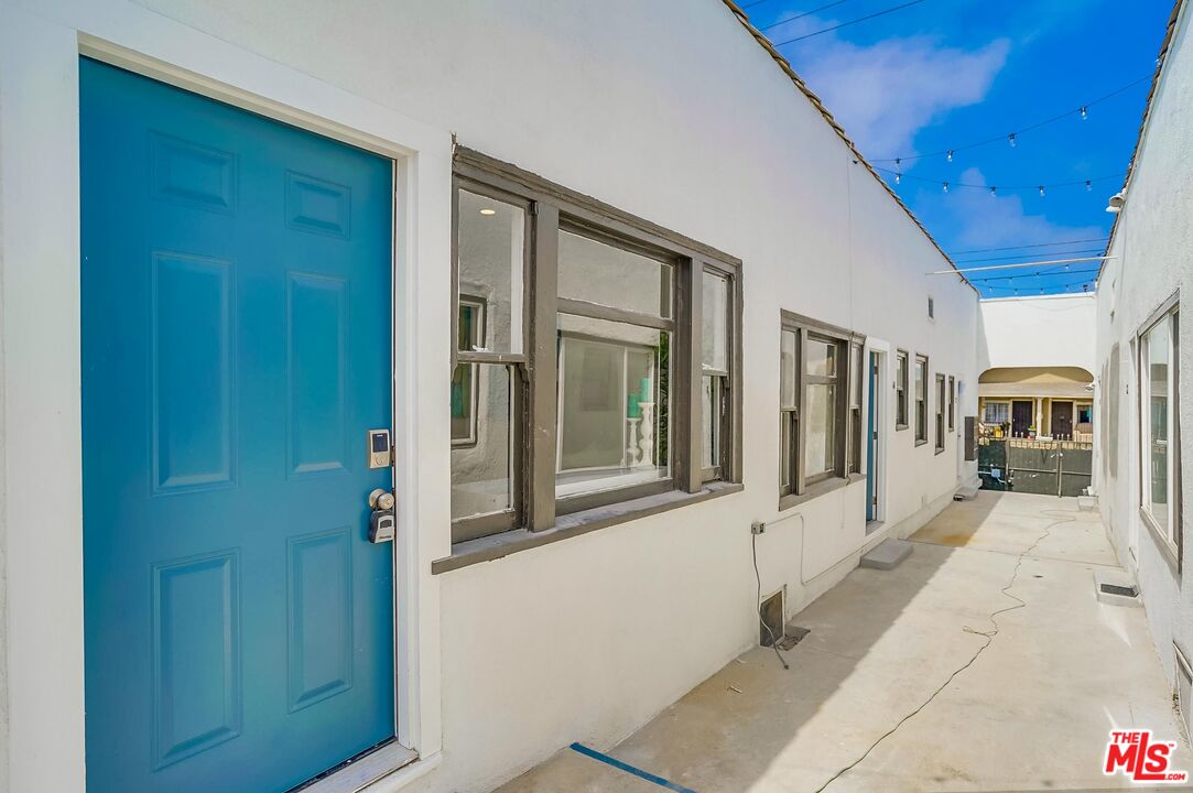 1208 Daisy Ave
