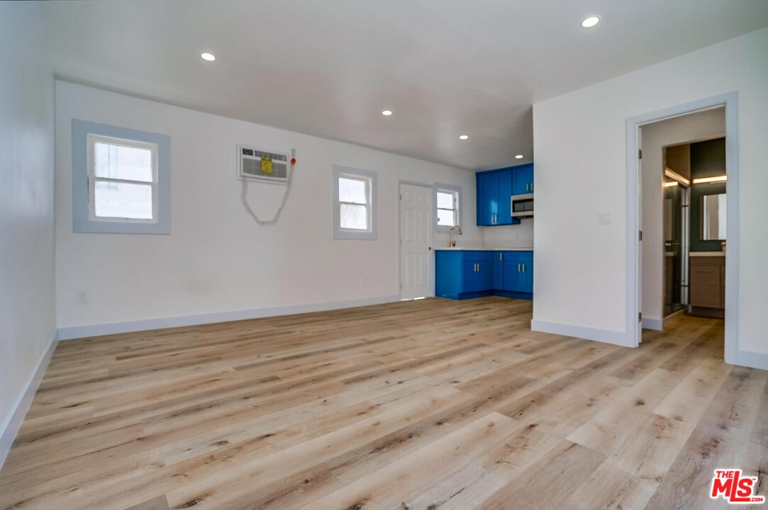 1208 Daisy Ave