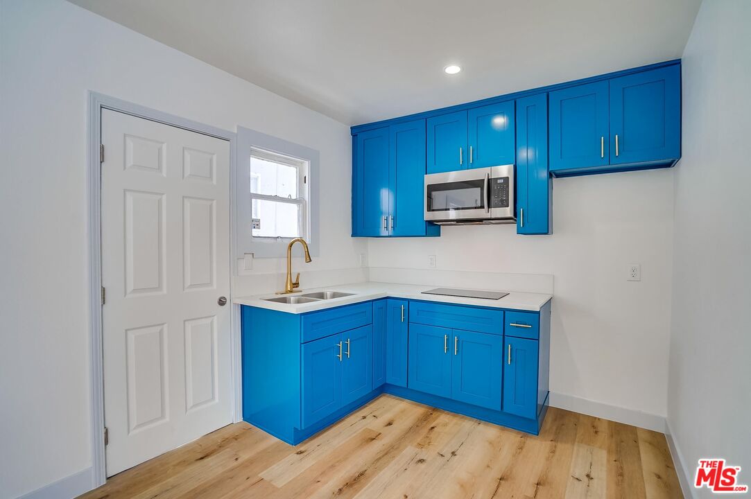 1208 Daisy Ave