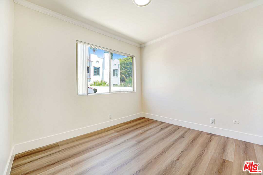 8208 Romaine St Unit: 1