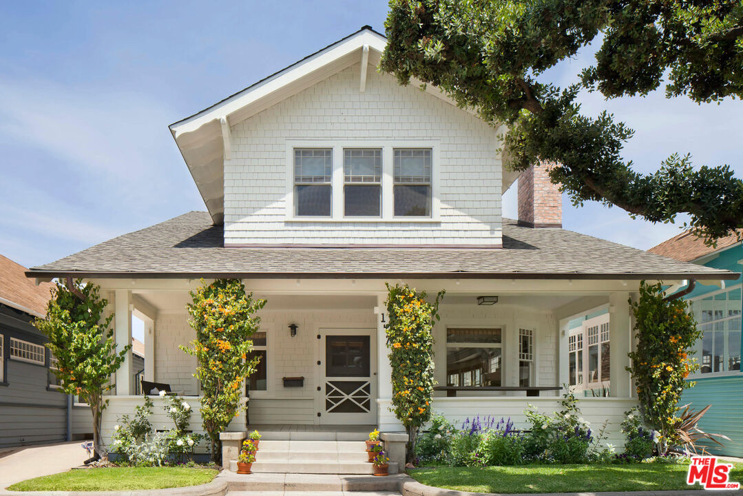 147 Fraser Ave
