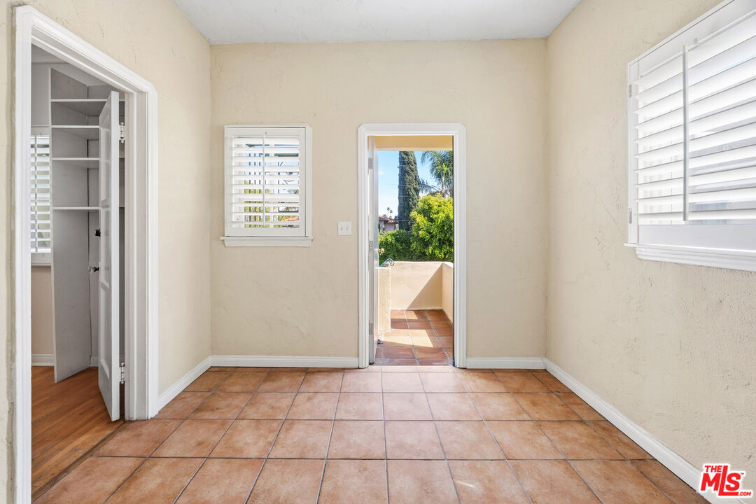 166 N Arnaz Dr