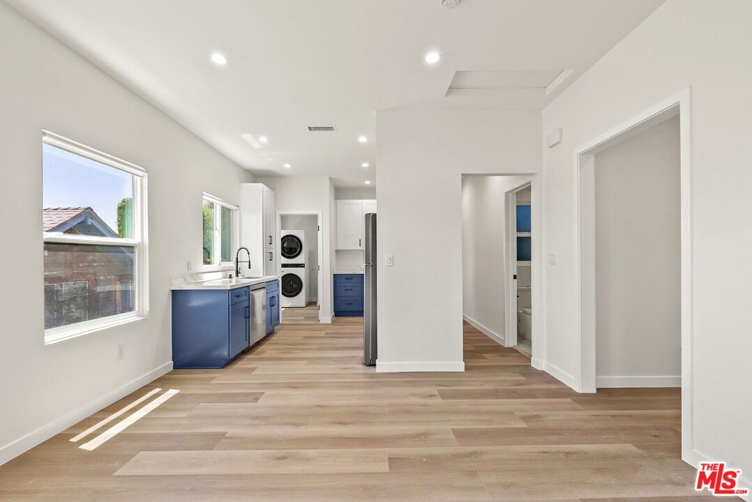 1305 Lucile Ave Unit: 2