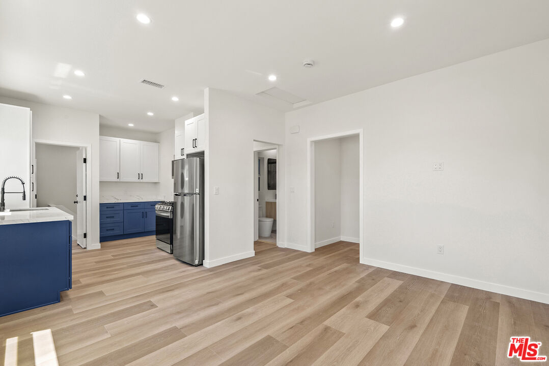 1305 Lucile Ave Unit: 2