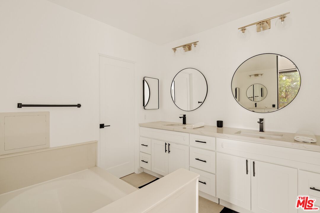 4600 Glencoe Ave Unit: 2
