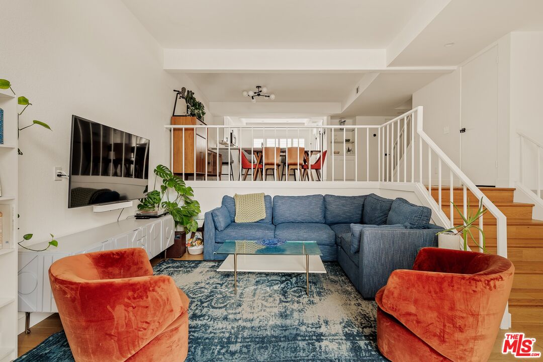 4600 Glencoe Ave Unit: 2