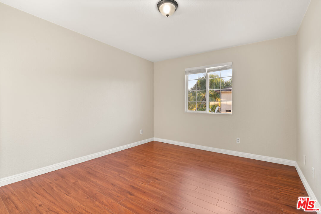 9155 Cedros Ave Unit: 1