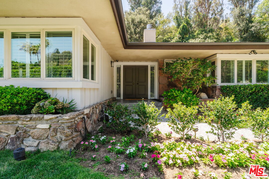 1355 Shadybrook Dr
