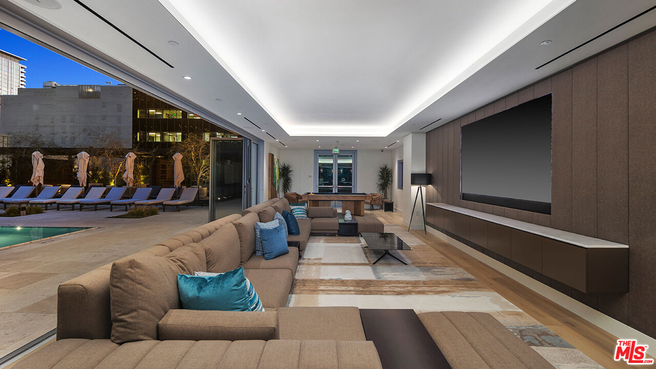 744 S Figueroa St Unit: 3901