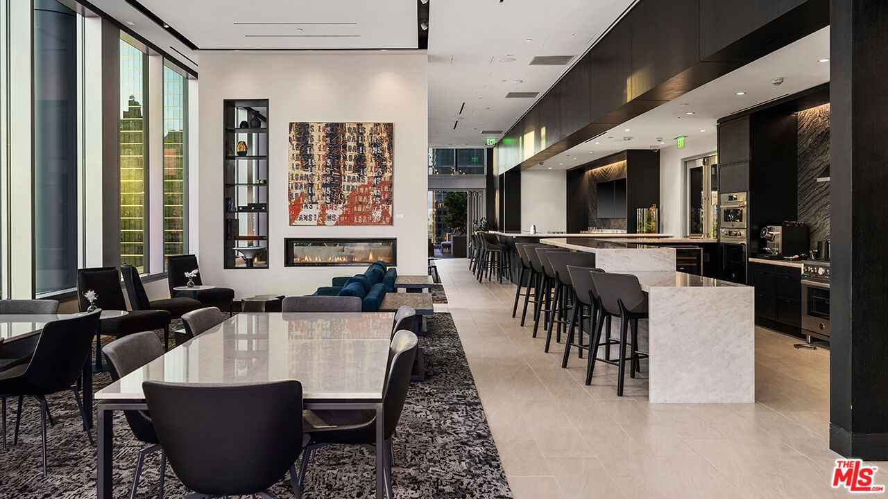 744 S Figueroa St Unit: 3901
