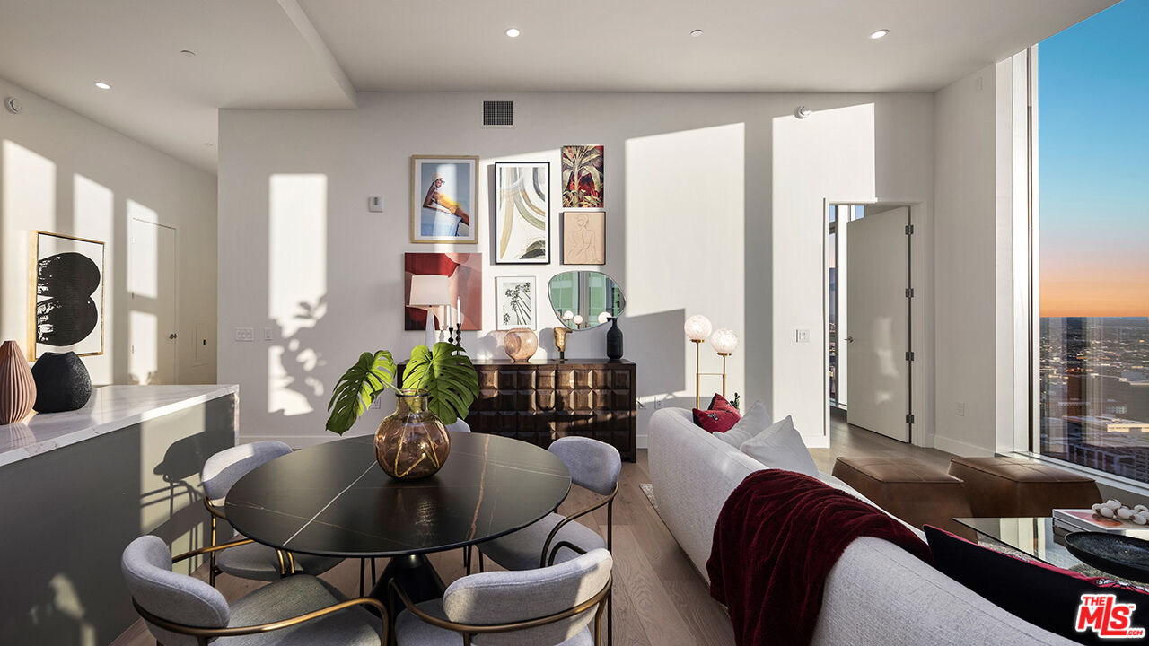 744 S Figueroa St Unit: 3901
